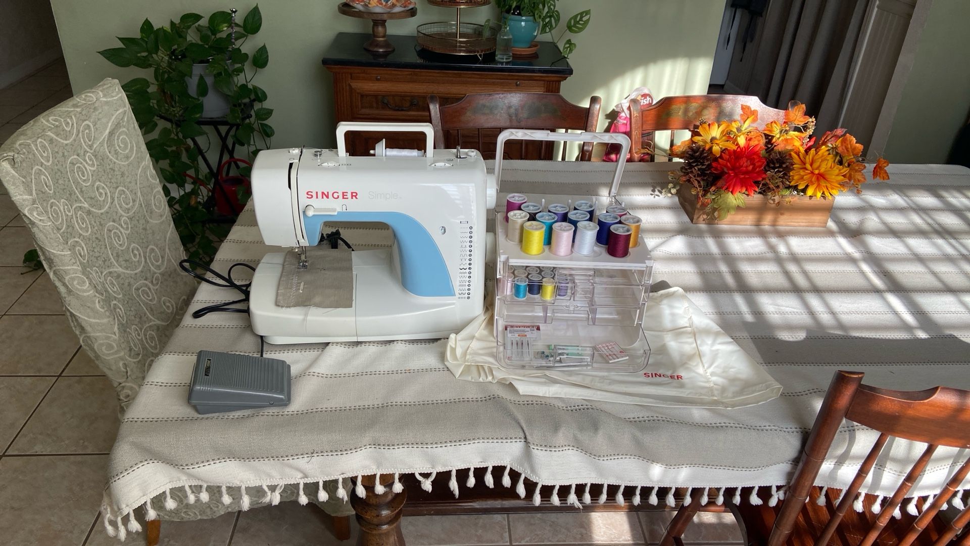 Singer Simple Sewing Machine 