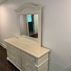 Will Deliver Elegant Pottery Barn-style dresser with mirror