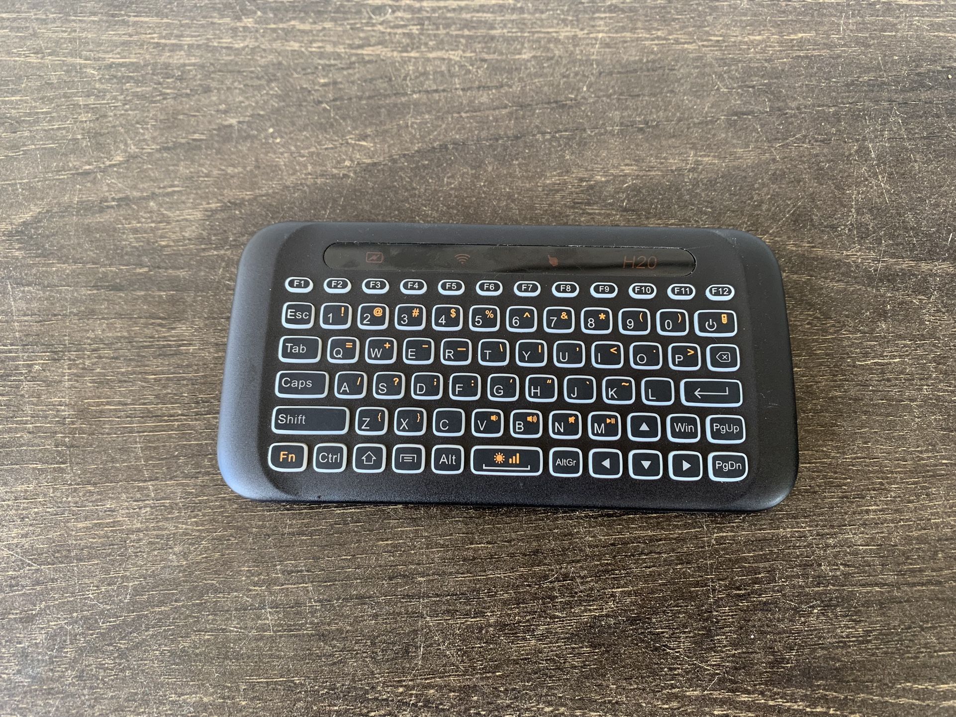 2.4Ghz Mini Wireless Keyboard Touchpad Combo