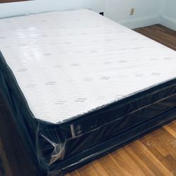 Queen Size Mattress Pillow top  Thick 13”With Regular Box Spring Brand New We finance We deliver all Cities!