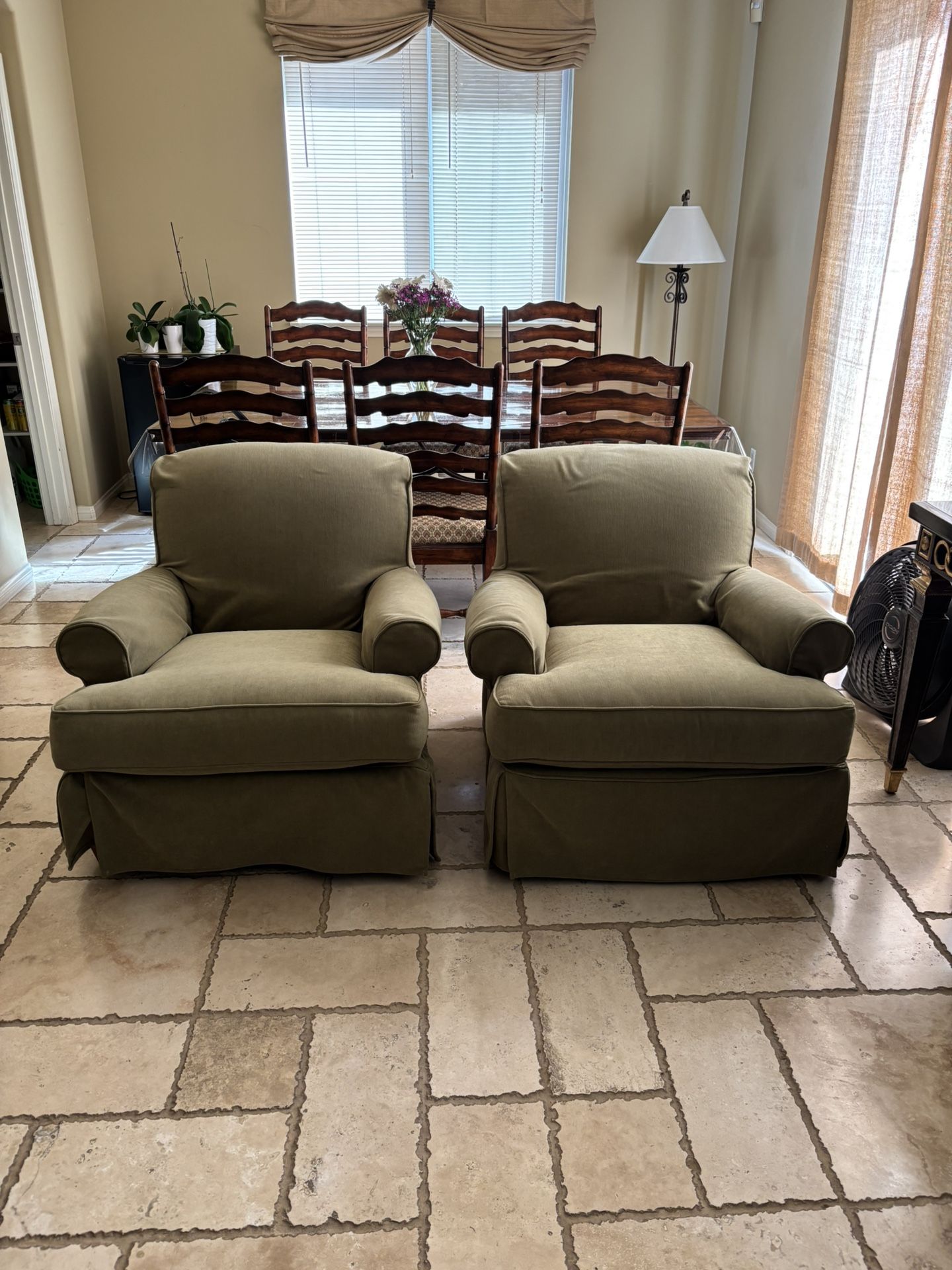 Single Sofa Arm Chair (Set)