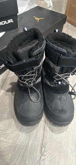Boys Size 2m Khombu Winter Boots