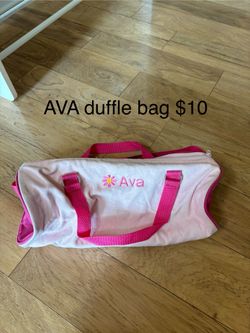 AVA duffle bag
