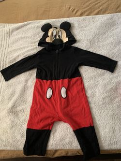 Mickey Mouse Outfit 