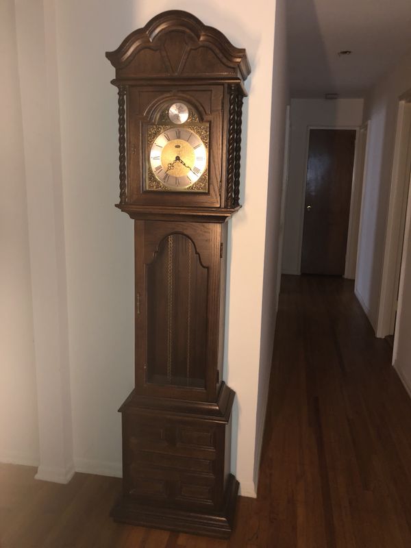 who moves grandfather clocks in omaha ne