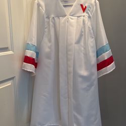 Western Highschool Graduation Gown in White (Honors)