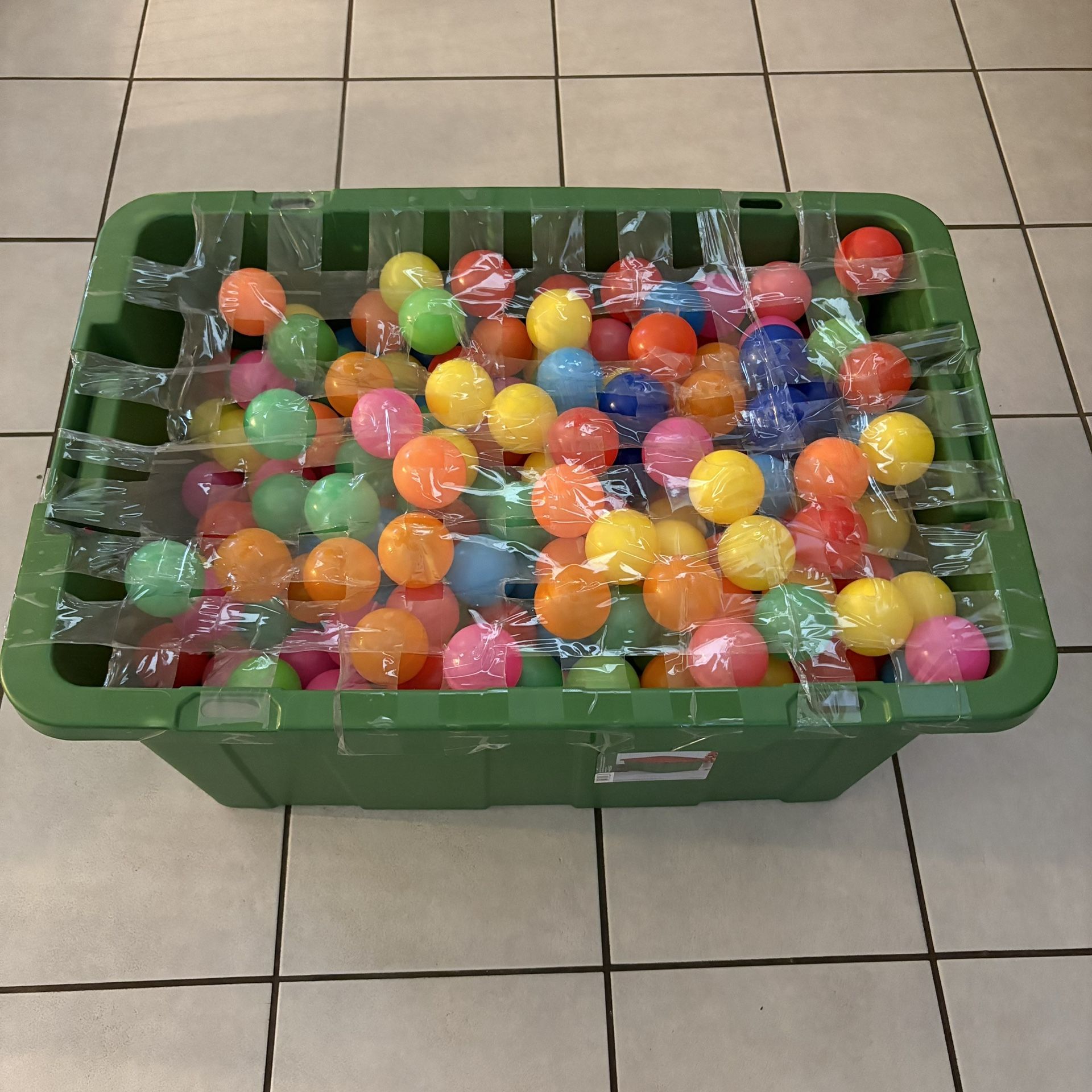 500+ Plastic Toy Balls - Large Tote Full