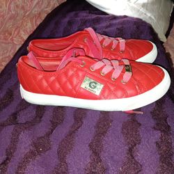 Guess Tennis Shoes Women Size 5 And 1/2