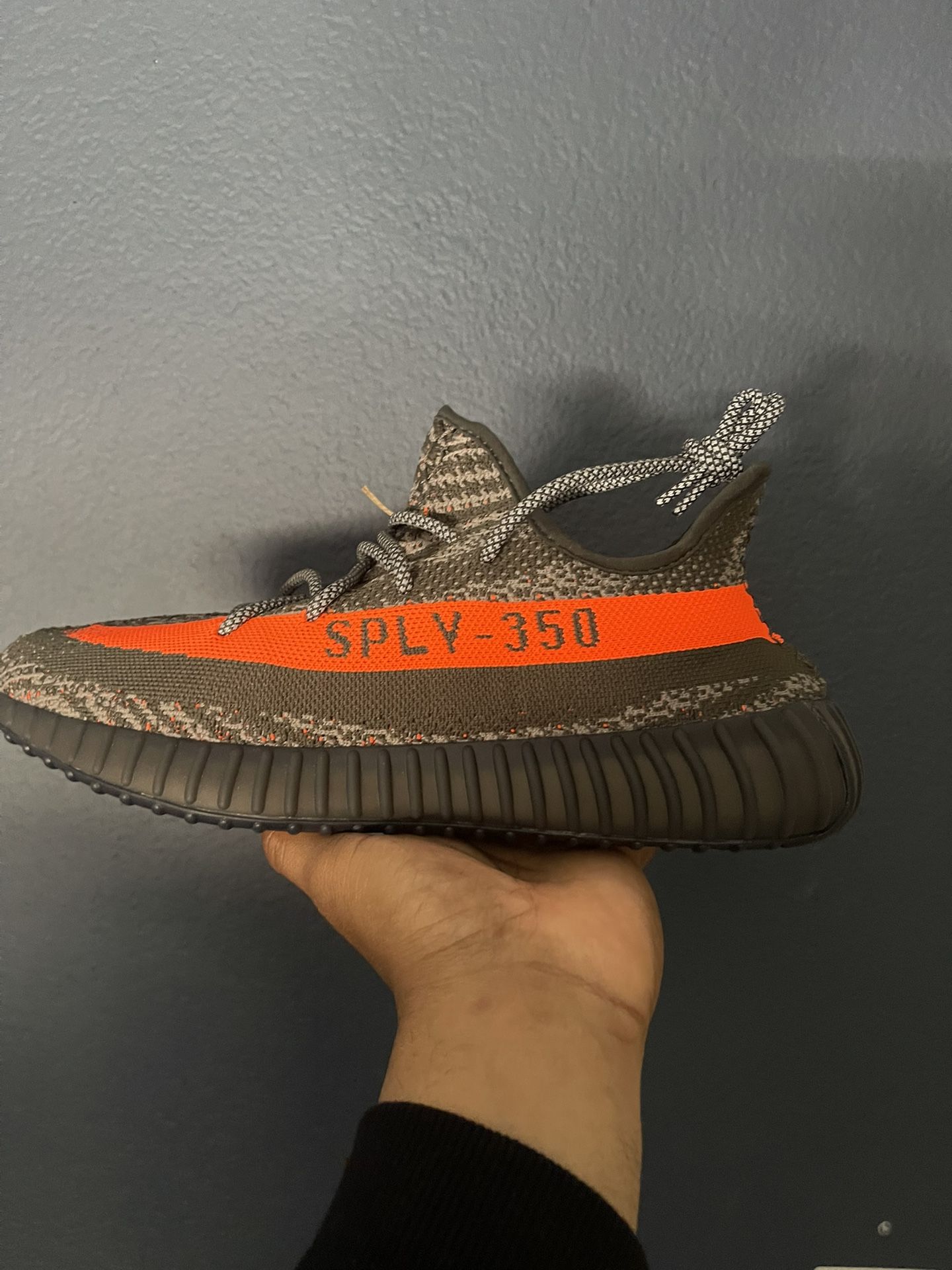 Yeezy 350 Carbon Beluga