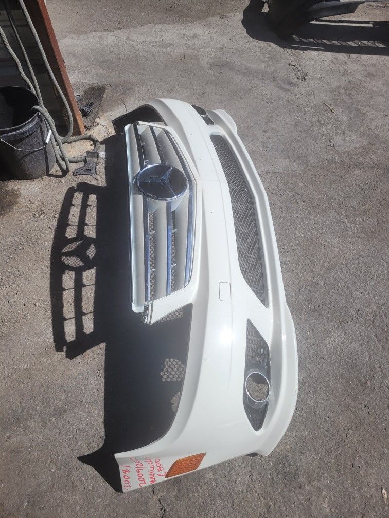 2008/2009/2010 Mercedes C 300 Front Bumper Cover
