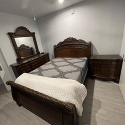4 Piece Queen Bedroom Set by Ashley Furniture