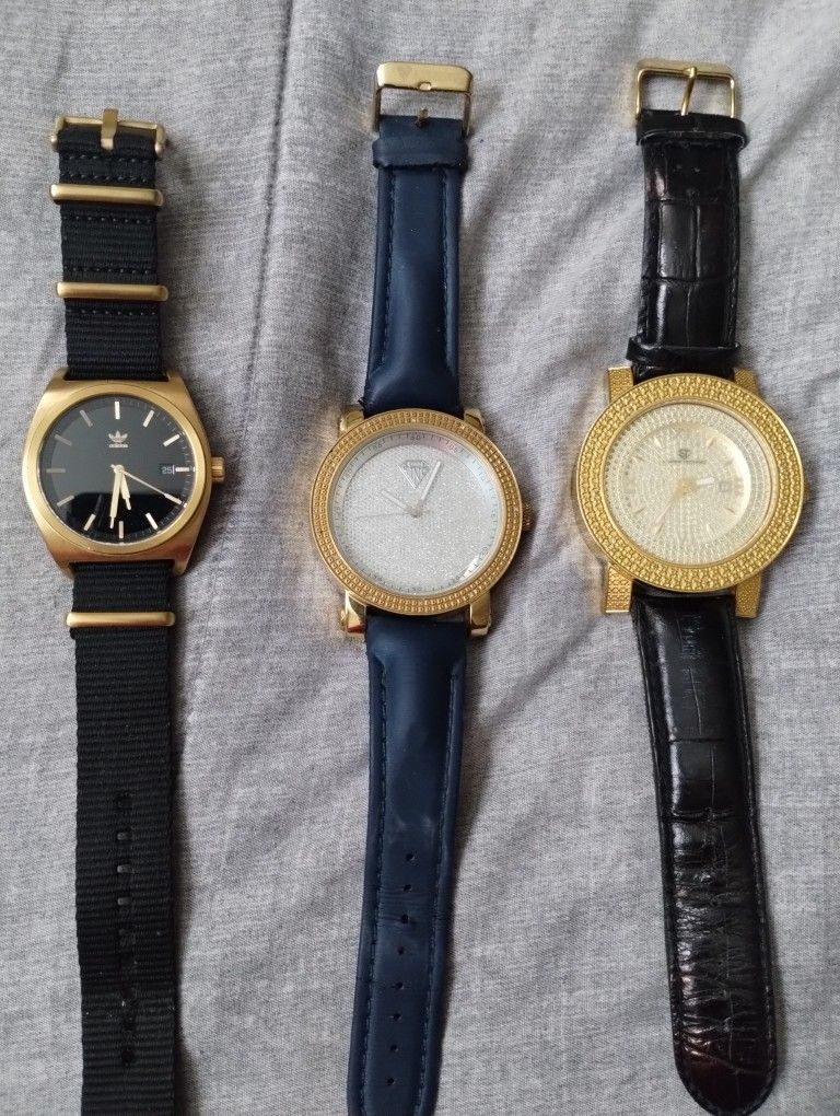 ⌚ For Sale Needs Batteries