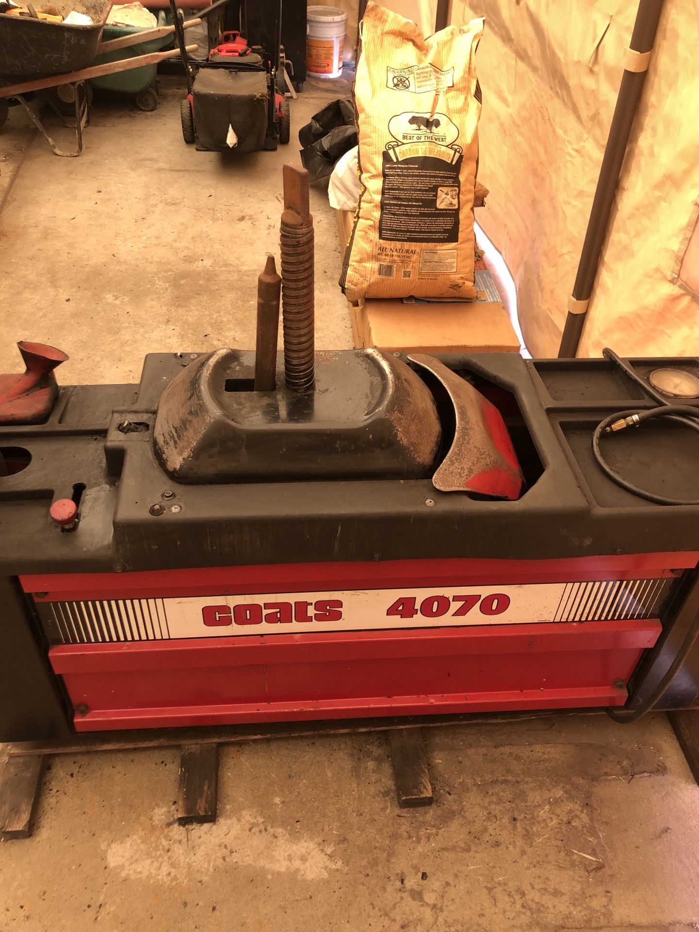 Coats 40 - 70 tire changer