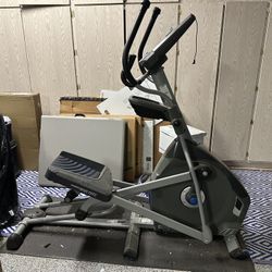 Nautilus E616 Elliptical 