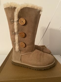 Ugg Bailey Button Triplet 