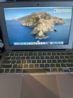 MacBook Air 11inch (mid-2012) 250GB + CHARGER + CASE