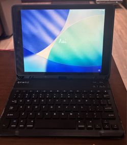 Apple Ipad 8th generation tablet with bluetooth keyboard and case