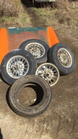 Triumph spitfire spoke wheels and tires