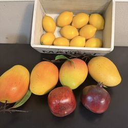 Farmer market crate with fruit