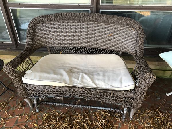 Outdoor glider and chair for Sale in Mooresville, NC - OfferUp