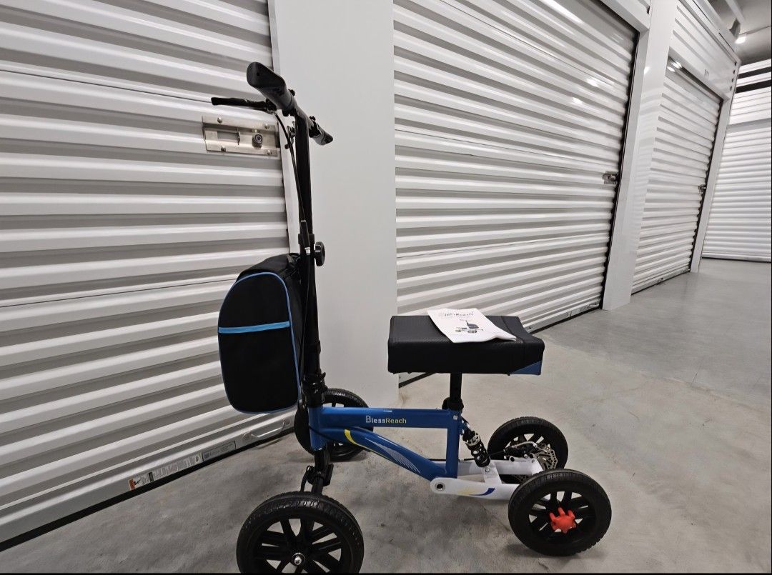 All-Terrain Steerable And Foldable Knee Scooter