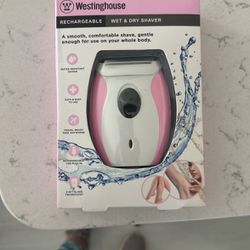 Rechargeable Wet And Dry Shaver 