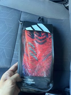 Adidas predator goalie gloves