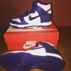 Nike Dunk Boy’s Shoe Size 5Y