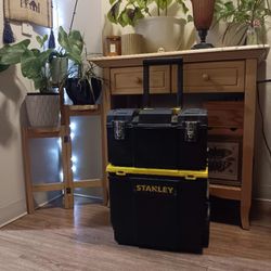 STANLEY 3 in 1 Rolling Workshop