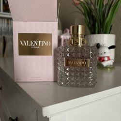 Valentino Donna Perfume 