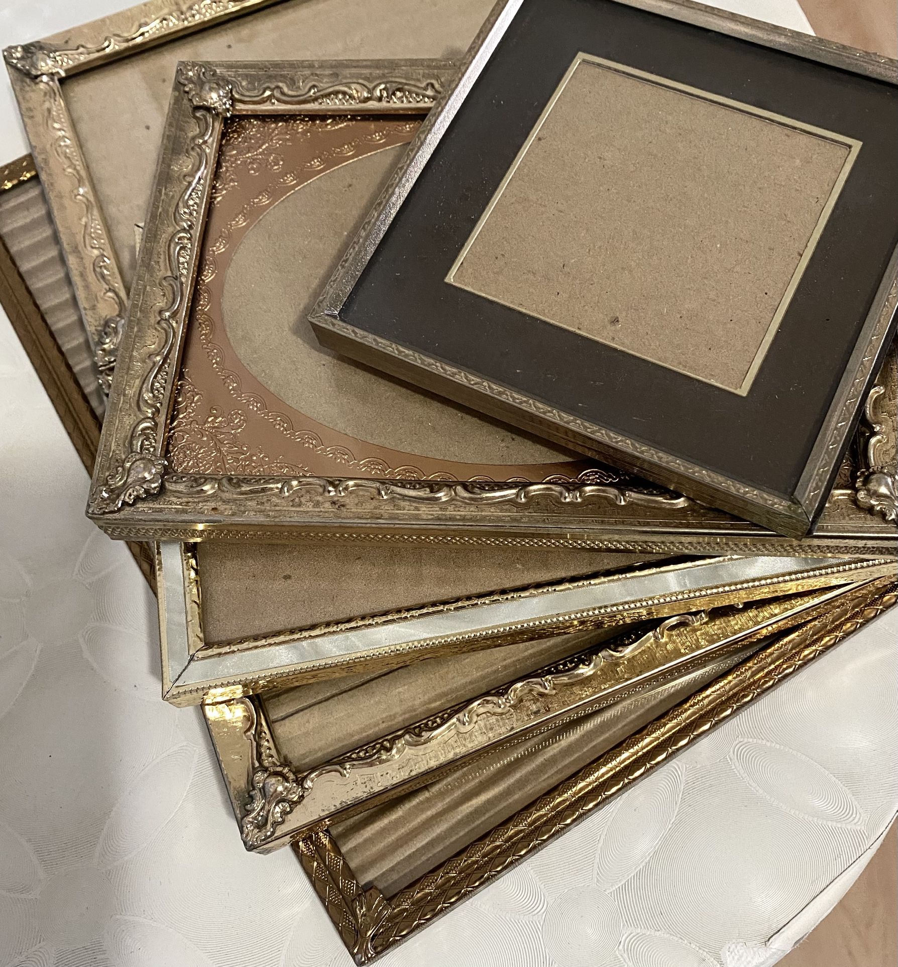 🌿 Beautiful vintage/antique frames