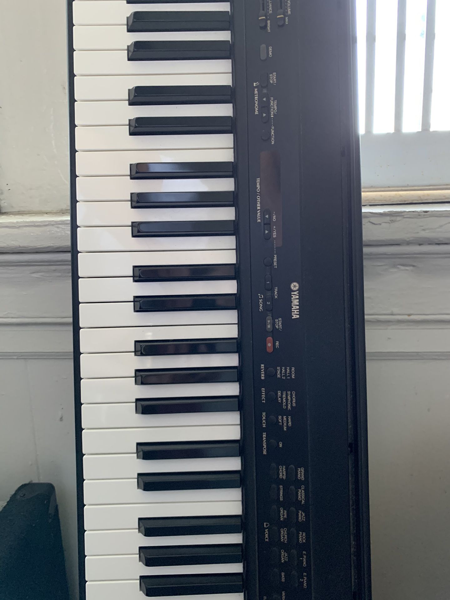 Yamaha P-80 Electric Keyboard Grand Piano feel
