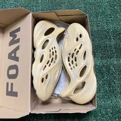 Adidas Yeezy Desert Sand Foam Runner size 8 USED But Clean