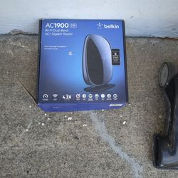 Belkin Wireless Router Pick up by 4p 11/23