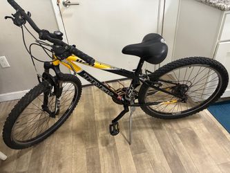 Trek 26 inch mountain bike small frame