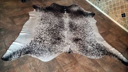 Brazilian Cowhide Rug  ~  White/Black Coloring  ~  8x9