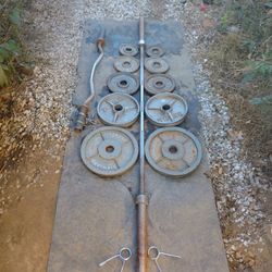 155lbs Olympic Weights+ 7ft Bar+ Curl Bar 