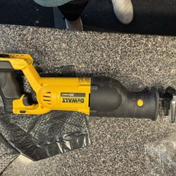 Dewalt Electric Saw 20vmax