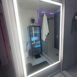 60x40 LED heated bathroom mirror with adjustable white built in light
