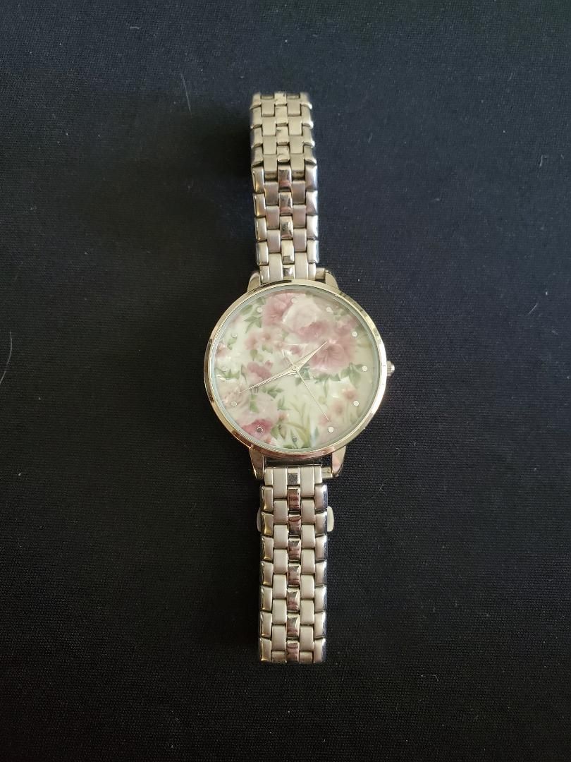 Ladies Pink Flower Watch