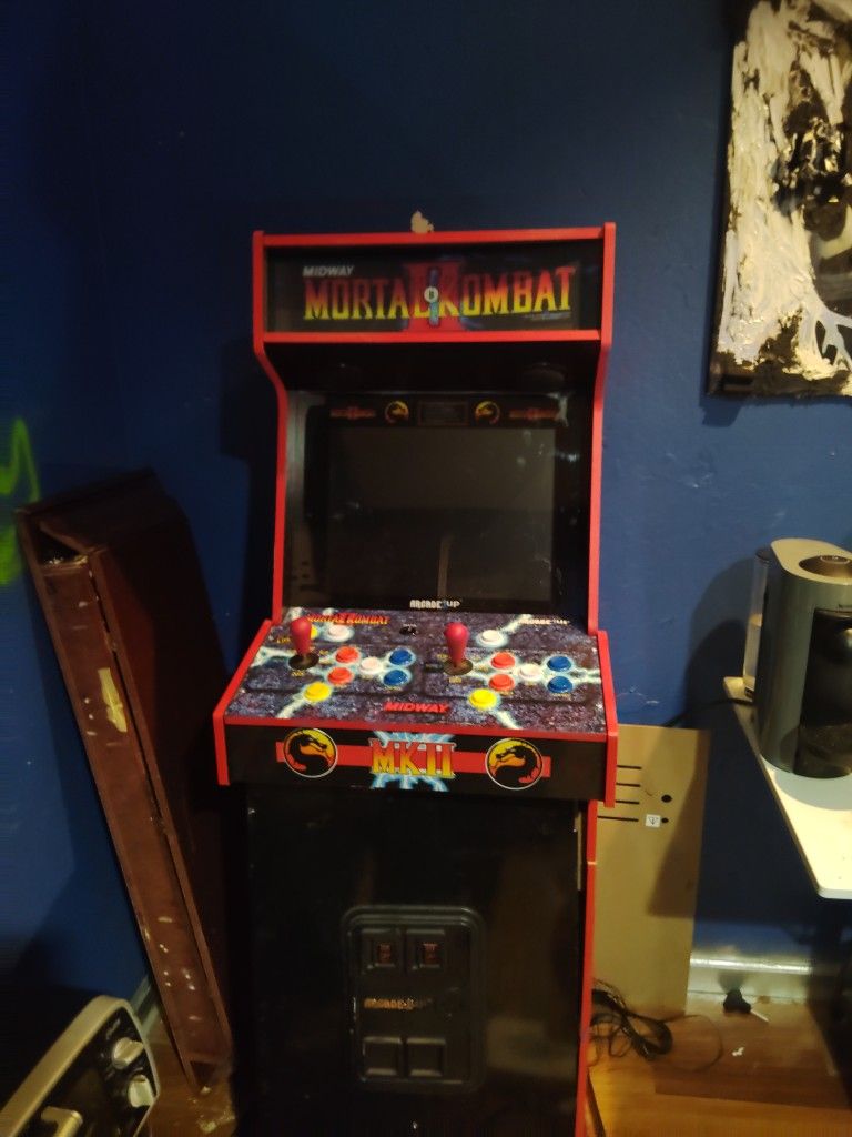 Arcade 1up MK Cabinet