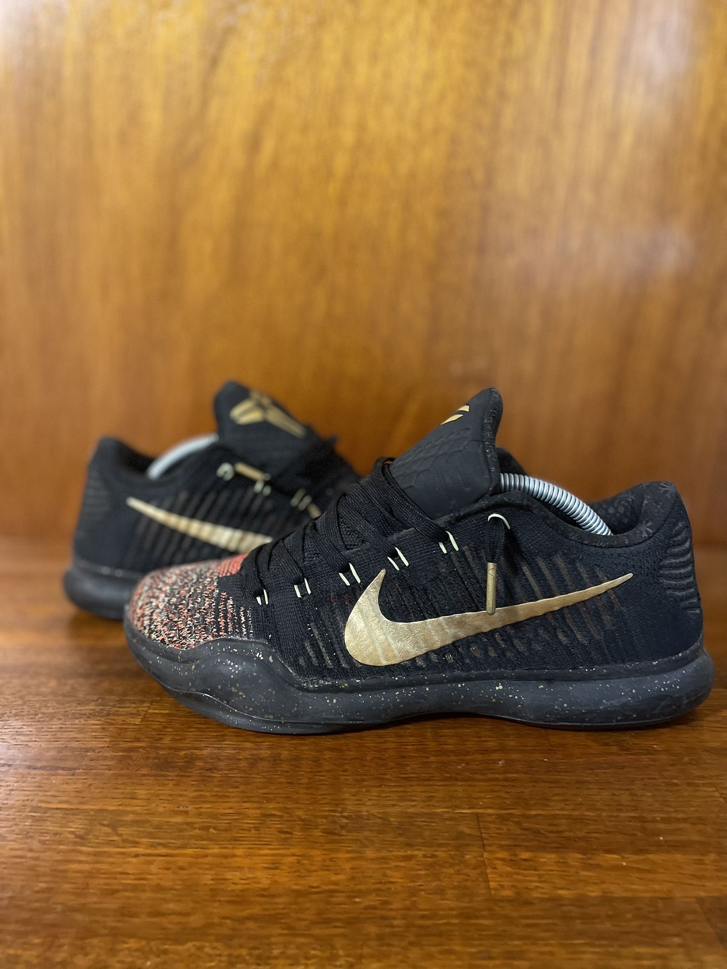 Kobe 10 Elite Low Christmas