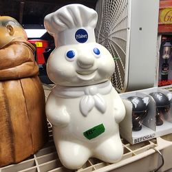 Cookie jars $10 - $20