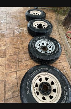 Set of Ford Bronco rims for sale