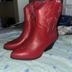 Red Cowgirl boots 👢
