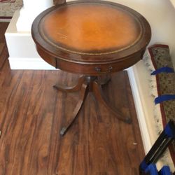 Antique Table 100% Wood