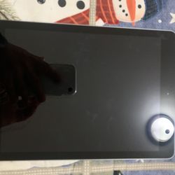 Apple iPad 6th Generation 32GB Unlocked Like New!