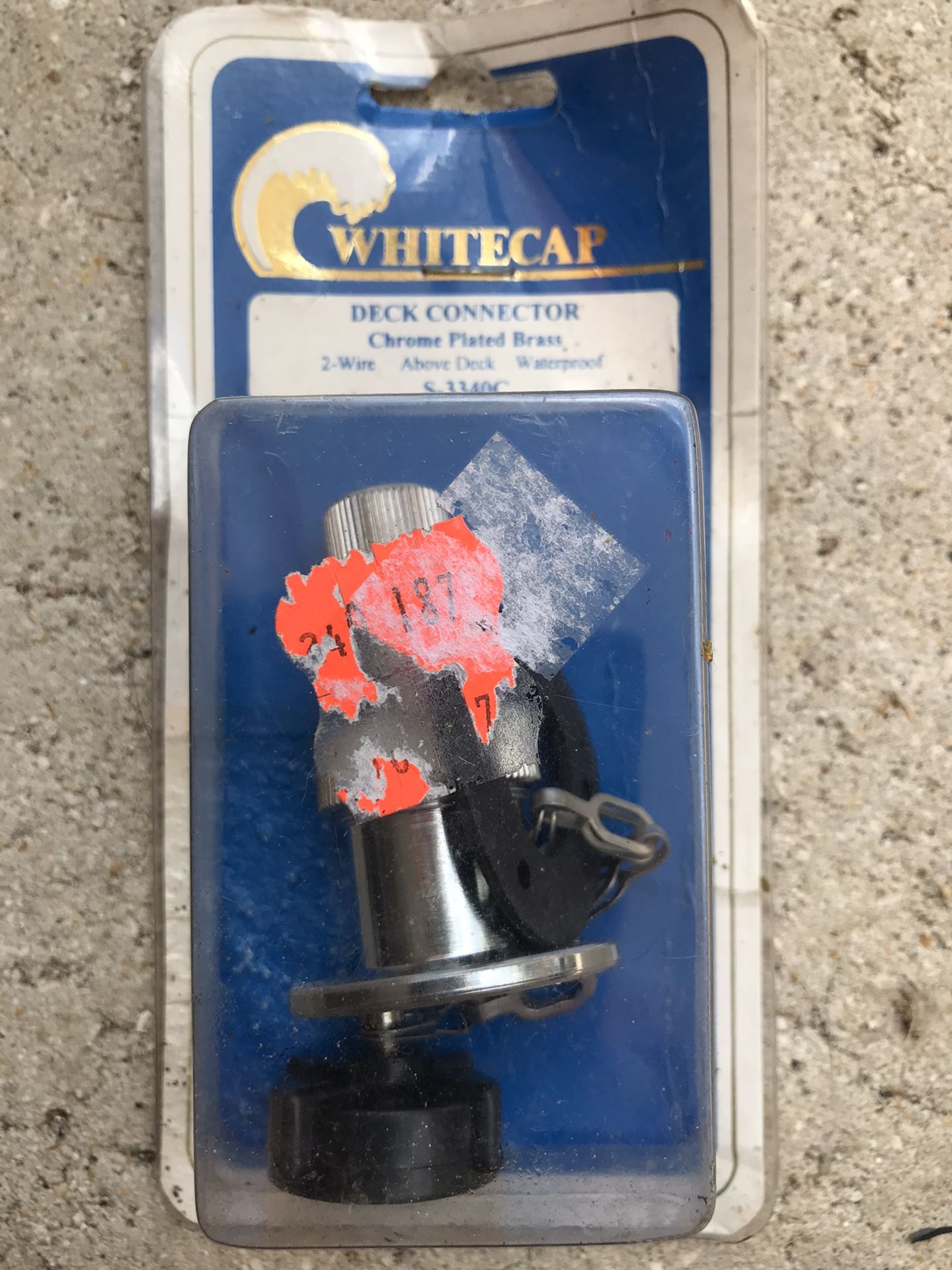 Deck connector