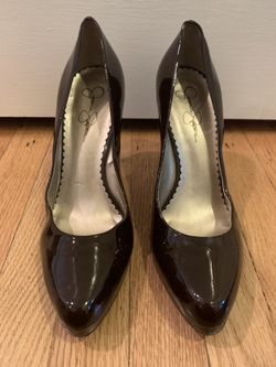 Jessica Simpson brown patent leather heels - Size 10
