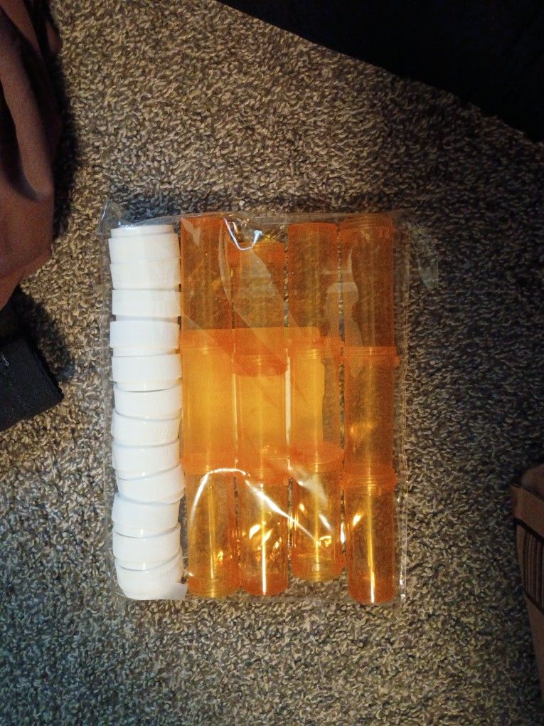 12 Pc Medicine Bottles 